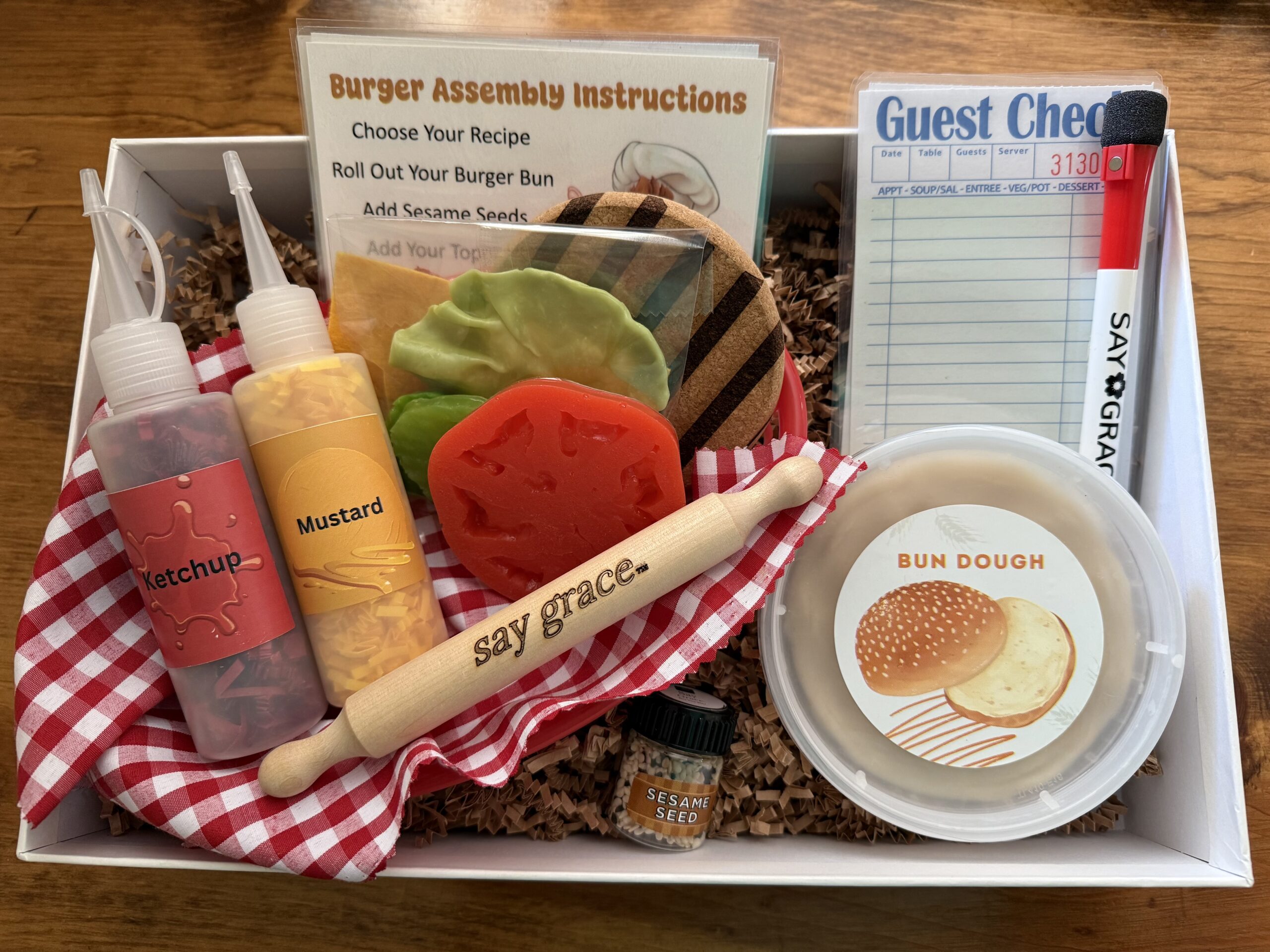 Dramatic Play Burger Basket